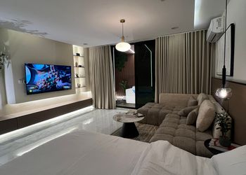 استديو بسرير ماستر وجلسة جانبية 