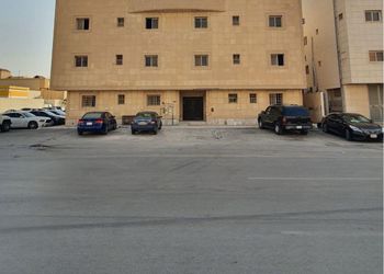 استديو بسرير ماستر وجلسة جانبية 