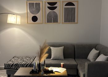 استديو بسرير ماستر وجلسة 