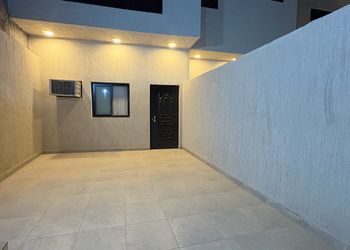 استديو بسرير ماستر ودخول ذاتي