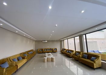 شاليه بمسطح اخضر