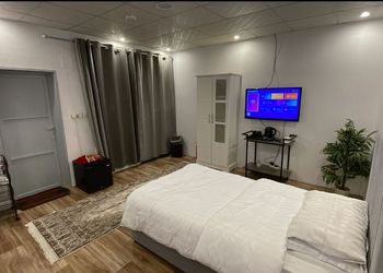استديو هادئ بسرير فردي