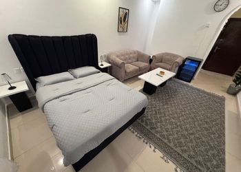 استديو هادئ بسرير ماستر 