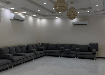 شاليه بمجلس ومسبح خارجي 