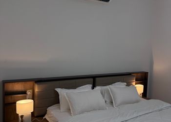 استديو بدخول ذاتي وسرير ماستر