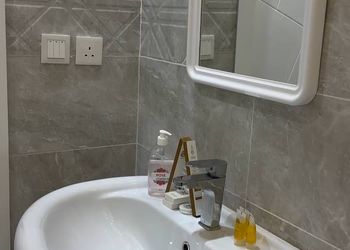 شقة بغرفتين نوم وصالة
