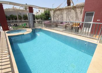 شاليه بجلسه خارجيه والعاب مائية