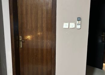 استديو هادئ بدخول ذاتي 
