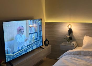 استديو هادئ بسرير ماستر