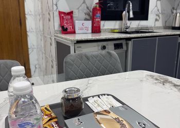 شقة بغرفتين نوم وصالة 