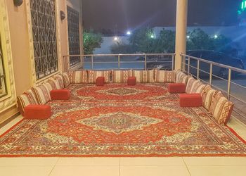 مزرعة بجلسة خارجية+ بروجكتر