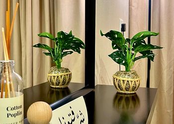 استديو بسرير مفرد وأثاث مريح 