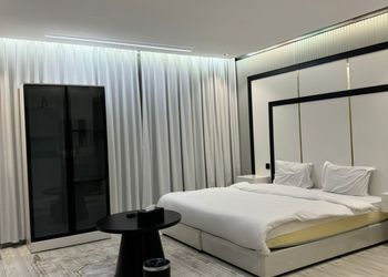 استديو بسرير ماستر