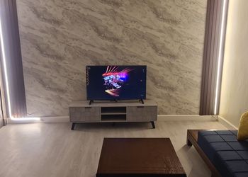 استديو بأثاث مريح وبسيط 
