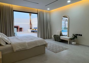 شاليه بمسبح خارجي والعاب اطفال