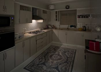 شاليه بمجلس وفناء خارجي