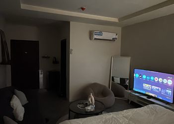 استديو بأثاث مريح بدخول ذاتي