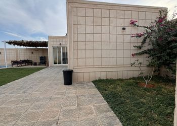 استراحة انيقة بجلسة خارجية ومسبح
