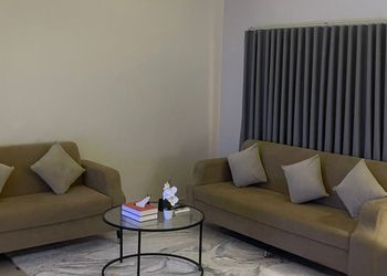 استديو بسرير ماستر وجلسة جانبية 