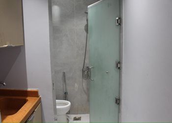 استديو هادئ بسرير ماستر