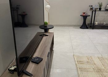 شقة بغرفة معيشة وغرفة نوم 