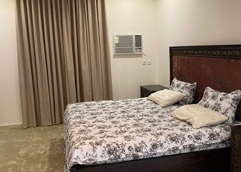 استديو بسرير ماستر