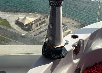 شقة باطلاله على البحر وغرفة نوم 
