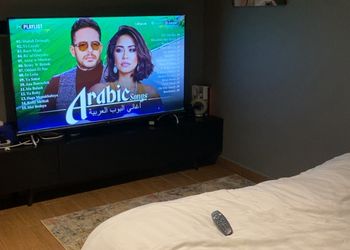 استديو هادئ بسرير ماستر