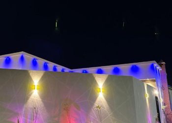 شقة بغرفتين نوم وصالة