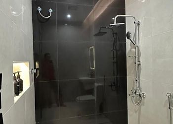 استديو بسرير ماستر وجلسة جانبية