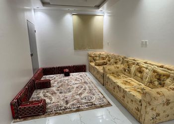 شقة بثلاث غرف نوم وصالة