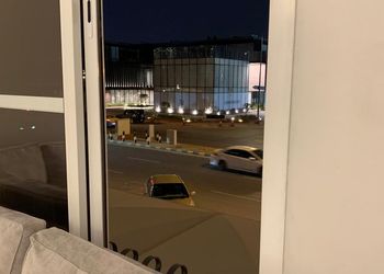 شقة بثلاث غرف نوم وصالة