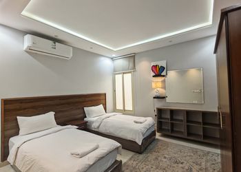 شقة بـ3 غرف نوم وغرفة معيشة 
