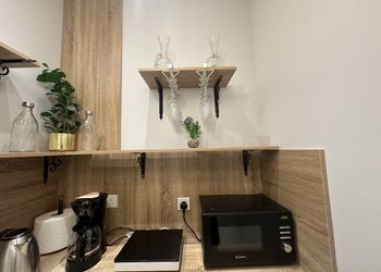 استديو بسرير ماستر وجلسة خارجية 