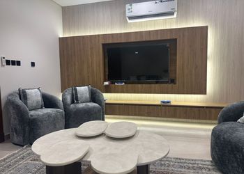 شقة بغرفة معيشة وغرفتين نوم 