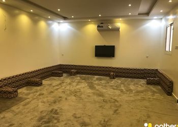 شاليه بمسطح اخضر ومسبح