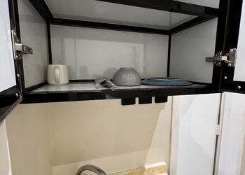 استديو بتصميم انيق ودخول ذاتي 