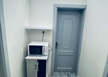 شقة بغرفة نوم وصالة 
