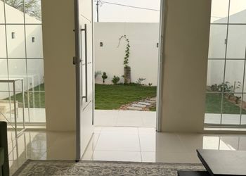 استراحة بمسطح اخضر