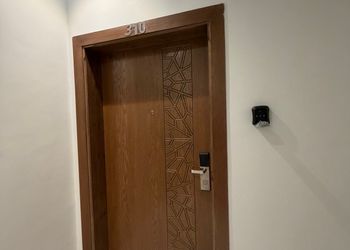  استديو جميل بسرير ماستر