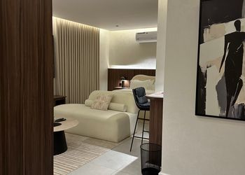 استديو بتصميم أنيق وسرير مريح