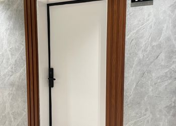 شقة بصالة وغرفة نوم وبأثاث مريح