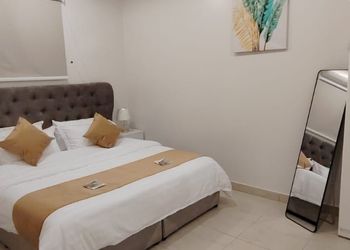 شقة بصالة وغرف نوم