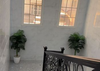 استديو بسرير ماستر وجلسه جانبيه