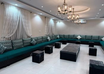 شاليه بالعاب اطفال وجلسة خارجية