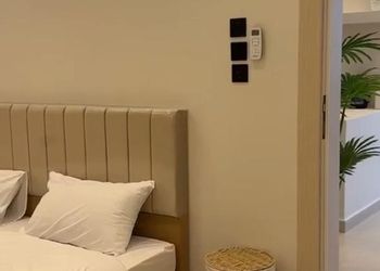 شاليه بألعاب مائية وجلسة خارجية