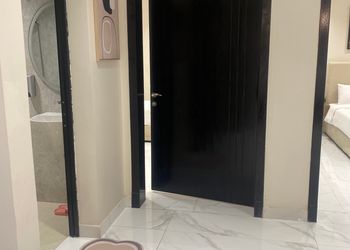 شقة بغرفتين نوم وصالة مريحه 