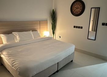 استديو هادئ بسرير ماستر 