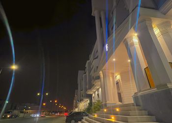 شقة دورين بصالة دخول ذاتي 