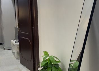استديو بسرير ماستر وأثاث مريح 